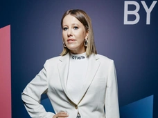 Рудова вступилась за Седокову, а на Собчак наехала эскортница: премьера фильма «Жизнь по вызову»