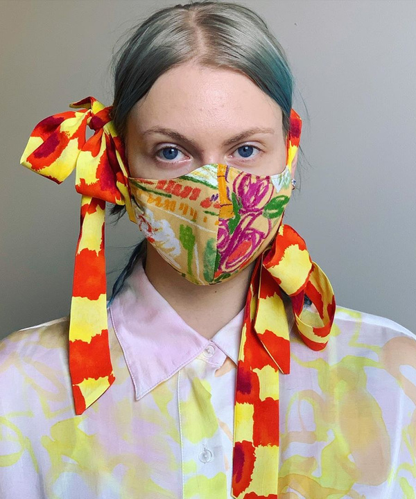 10 причесок, которые круто сочетаются с масками для лица