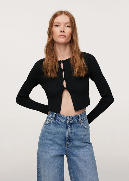 Кардиган MangoЦена: 3 599 руб.Где купить: mango.com