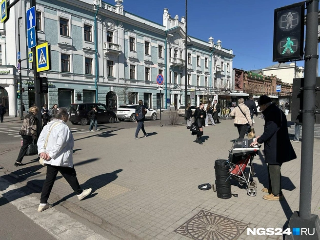 Летом в центре своя атмосфера | Источник: Алексей Тайганавт / NGS24.RU