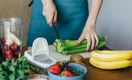 Профессор Драпкина рассказала, кому нельзя есть суперполезные стебли сельдерея