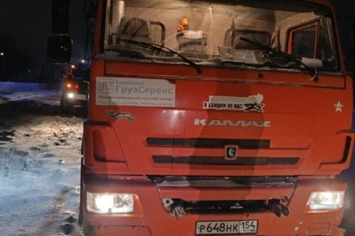 Загоревшийся мусоровоз в Новосибирске едва не привел к трагедии