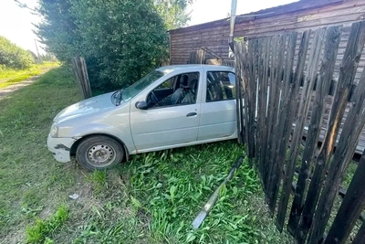 Пьяный водитель врезался в жилой вагончик под Череповцом
