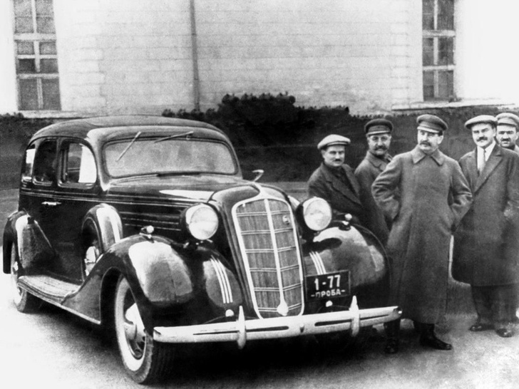На зависть капиталистам: 5 самых роскошных советских автомобилей