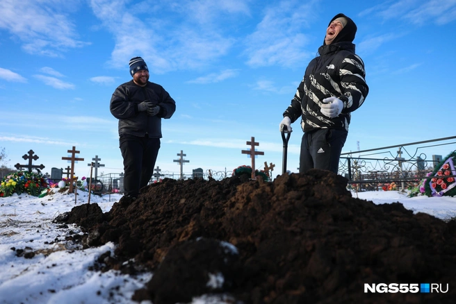 Александр и Дмитрий не теряют оптимизм | Источник: Евгений Софийчук / NGS55.RU