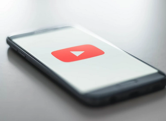 Downdetector сообщил о сбоях в работе VK, YouTube и WhatsApp | ya62.ru