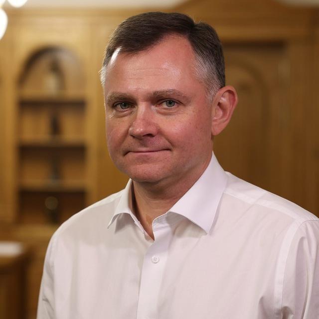 <p>Юрий Слюсарь</p>