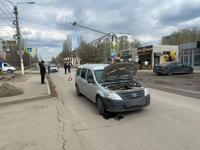 Мальчишку несколько метров протащило под машиной | Источник: прокуратура Волгоградской области
