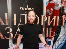 Перепутал экскурсию со съемками. Звезда «Фандорина» Стычкин оказался голым посреди дворца в Петербурге