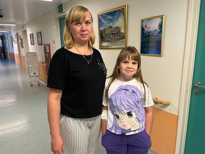 Теперь девочка живет обычной жизнью | Источник: Федеральный центр нейрохирургии / vk.com