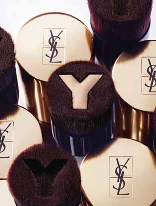 Пробуждающий сияние: новый тональный крем от YSL