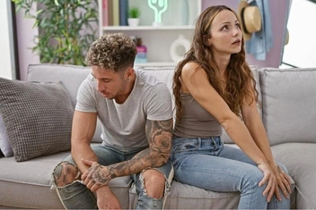 «У нас хороший секс, но он говорит, что у него нет чувств. Может ли быть так, что он меня любит, просто не осознает этого?»