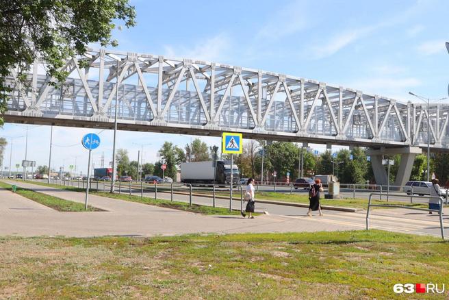 В Минтрансе рассказали, когда на Московском шоссе демонтируют пешеходный переход