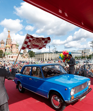 Как прошло соревнование ретро-автомобилей «ГУМ-Авторалли — 2020»