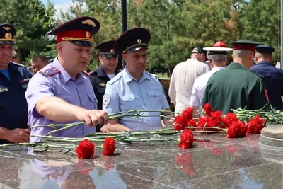 Офицеры СК открыли мемориал в День ветеранов боевых действий