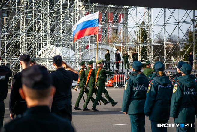 На площади можно увидеть все виды войск Иркутского гарнизона | Источник: Ксения Филимонова / «ИрСити»