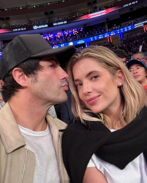 Источник: @ashleybenson