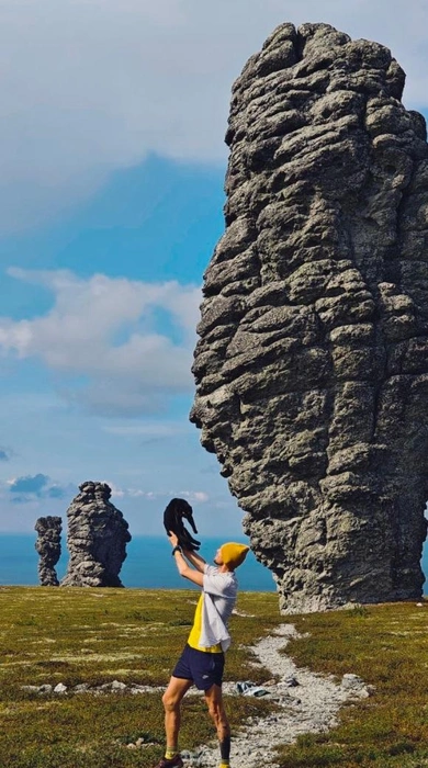 Миледи и Анатолий на Маньпупунере  | Источник: Анатолий Ероховец / telegram 