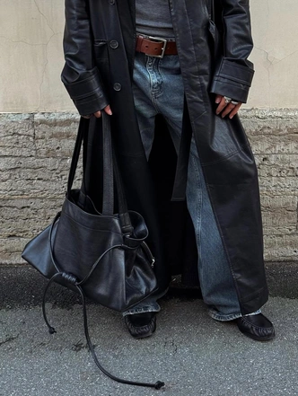 Сумка, в которую поместится все, что нужно этой зимой: 9 лучших макси-моделей от российских брендов Сумка, в которую поместится все, что нужно этой зимой: 9 лучших макси-моделей от российских брендов