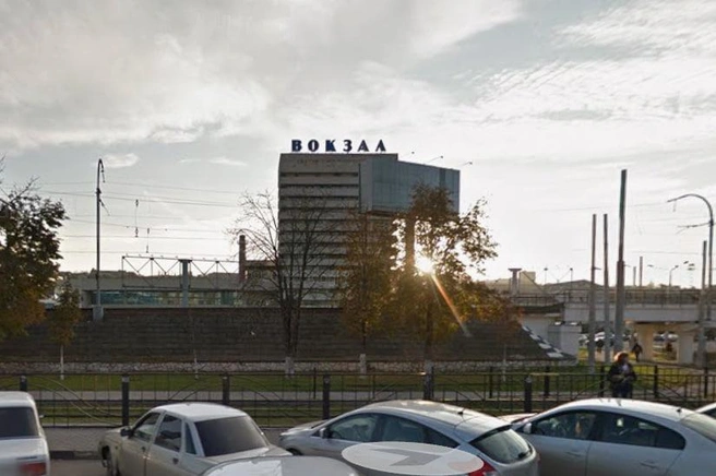 Здание главного железнодорожного вокзала до ремонта | Источник: Google Maps