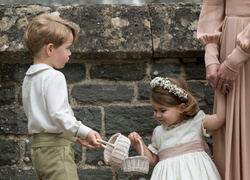 Принц Джордж и принцесса Шарлотта готовятся к королевской свадьбе