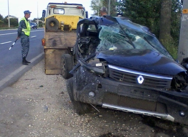 Пассажирка Renault, попавшего в страшное ДТП на трассе М5, скончалась в больнице | ya62.ru