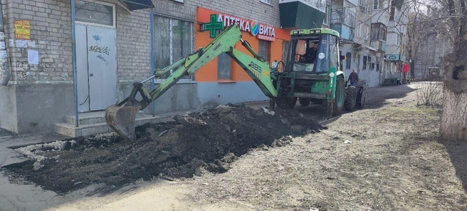 Ремонт также включает в себя обновление газонов | Источник: Игорь Рудаков / Vk.com