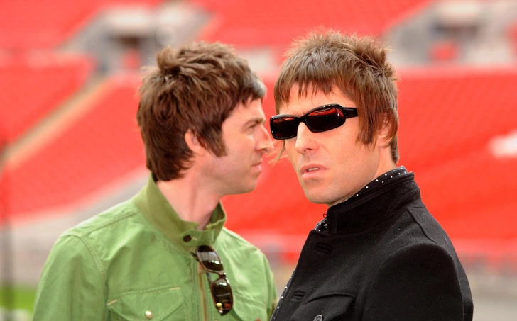 Конец войне: Группа Oasis воссоединяется спустя 15 лет