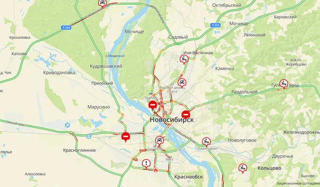 Дороги на карте окрасились в красный цвет | Источник: 2ГИС