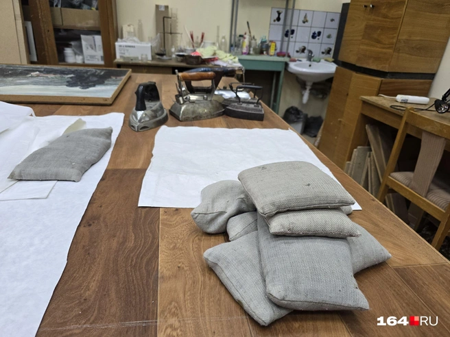 Это грузы для реставрации картин | Источник: Семен Коротов-Майбах / 164.RU