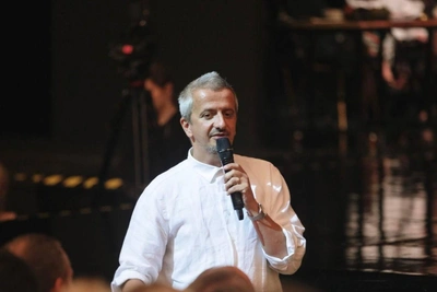 «Уровень выпускников снижается»: Богомолов прошелся по современным артистам