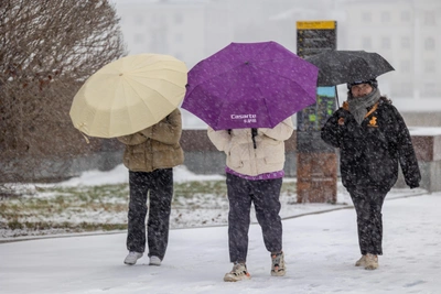 В Кузбассе начало недели принесет потепление и сильный ветер