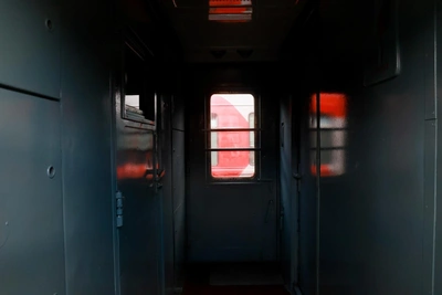 Conductor ejects sleeping teenager from train in Transbaikal