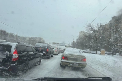Челябинск второй вечер страдает от 10-балльных заторов