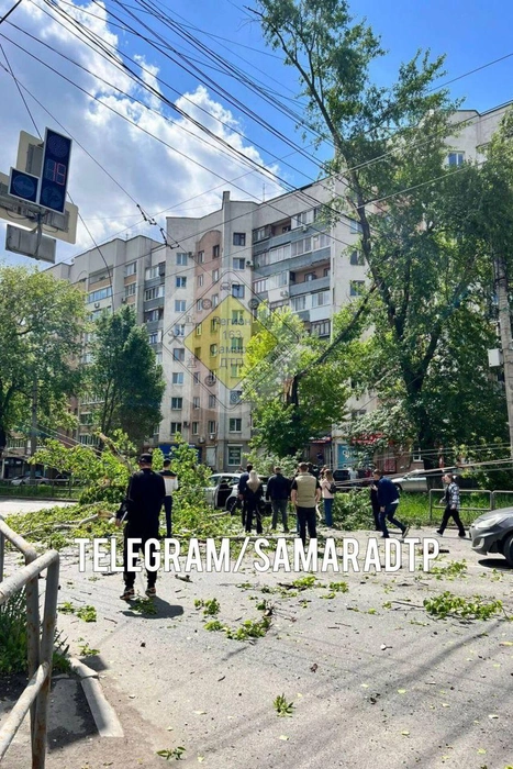 На место прибыли госавтоинспекторы | Источник: «Самара ДТП» / T.me