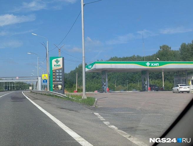 Литр 92-го за 78,50 | Источник: читатель NGS24.RU