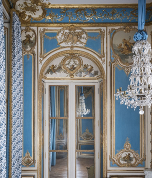 Breguet стал партнером реставрации Лувра