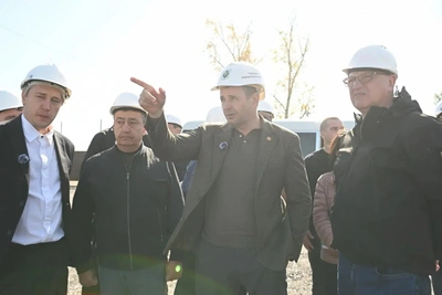 Демешин раскритиковал минстрой из-за долгостроев школ
