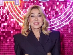 Любовь Успенская забыла про Чеботину и назвала себя будущей женой Баскова. Певица жжет в шоу «Дуэты»