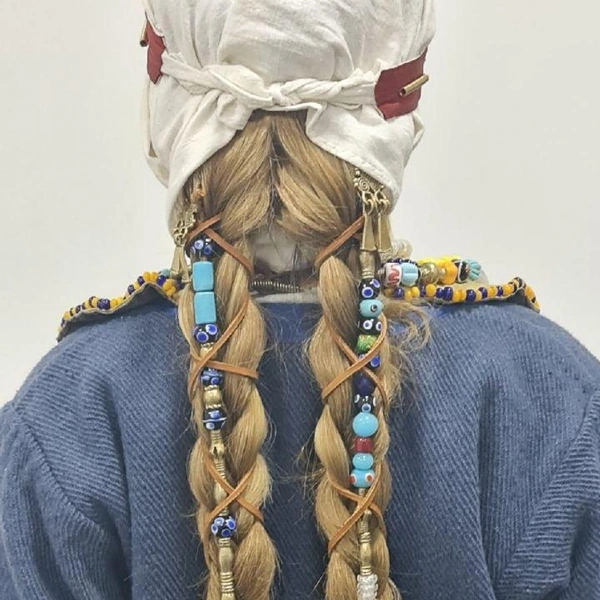 Коми-пермяки вплетали бусины и в волосы | Источник: предоставлено Ксенией Цыганковой