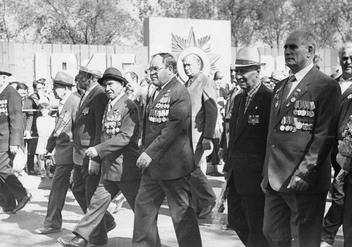 Празднование Дня Победы в Оренбурге 9 мая 1990 года | Источник: ОГАОО. Фотофонд. Оп. 3. Д. 2347 — 2349, 3058, 4079, 4080, 4172