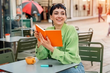 Как укрепить связи с близкими: чек-лист активностей на каждый день с 1 по 31 мая