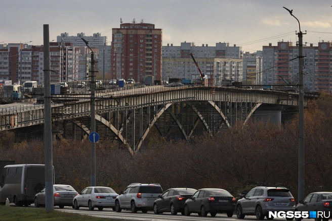 Охранять будут в том числе мост у Телецентра | Источник: Евгений Софийчук / NGS55.RU