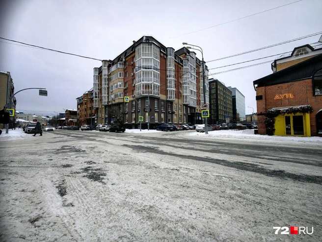 От ужасных дорог не осталось и следа. Центр города все же  | Источник: Павел Красоткин / 72.RU 