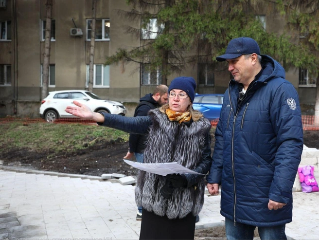 Любовь Кузнецова предложила создать детскую площадку для жителей дома на улице Куракина | Источник: Иван Носков / T.me