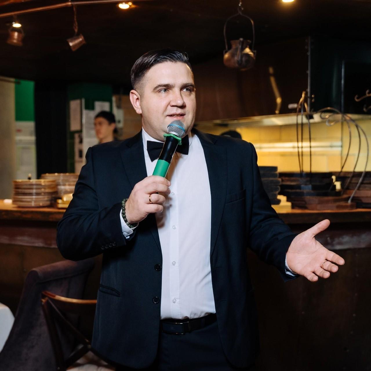 <p>Александр Пахомов</p>