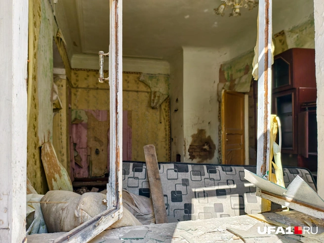 Внутри видна кирпичная печь | Источник: Булат Салихов / UFA1.RU