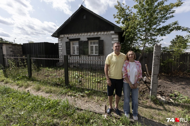 Супруги год назад купили этот участок со старым домом | Источник: Наталья Лапцевич