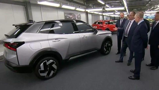На фото попал тестовый образец кроссовера Lada B+ Cross