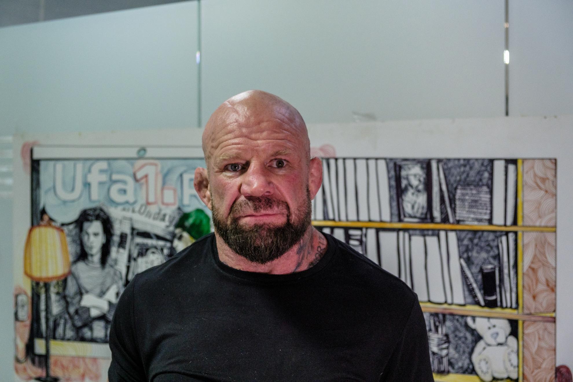 «Мне не дали этого сделать»: живущий в Уфе Джефф Монсон хочет подраться и закончить карьеру